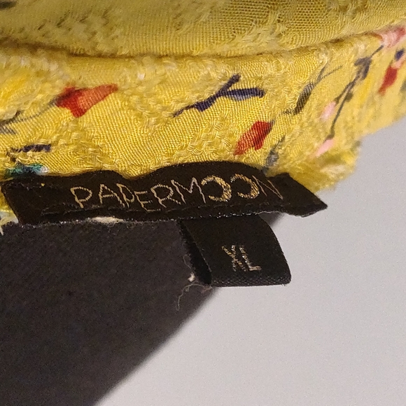 PAPERMOON
Laramie Off The Shoulder Top
XL - Picture 8 of 9